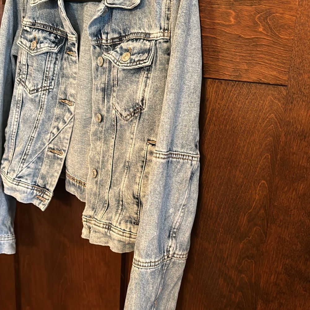 We the Free Rumors Denim Jacket- S=4-6 - Picture 4 of 10